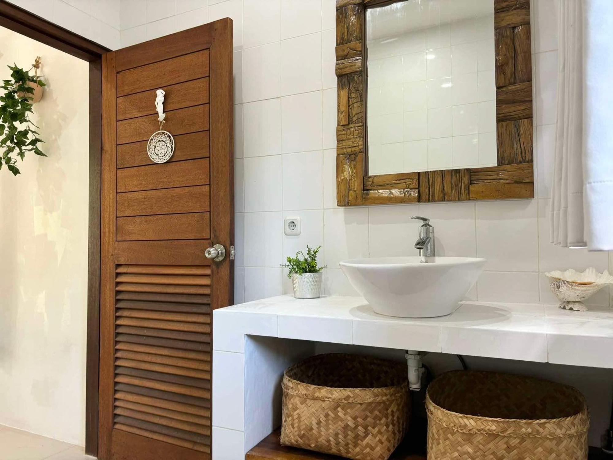 The Captains Villa Lembongan Exterior foto